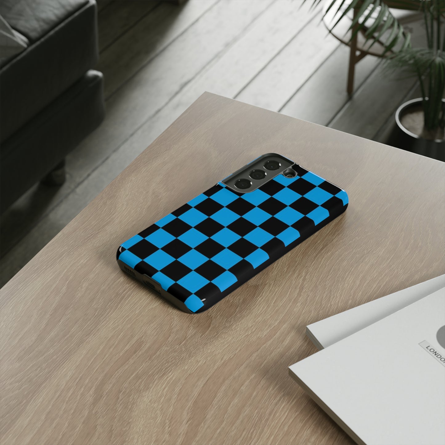 Blue and Black Checkers: 46-Tough Case iPhone series 15 14 13 12 11 X XR XS 8: Google series 7 6 5: Samsung series S23 S22 S21 S20 S10