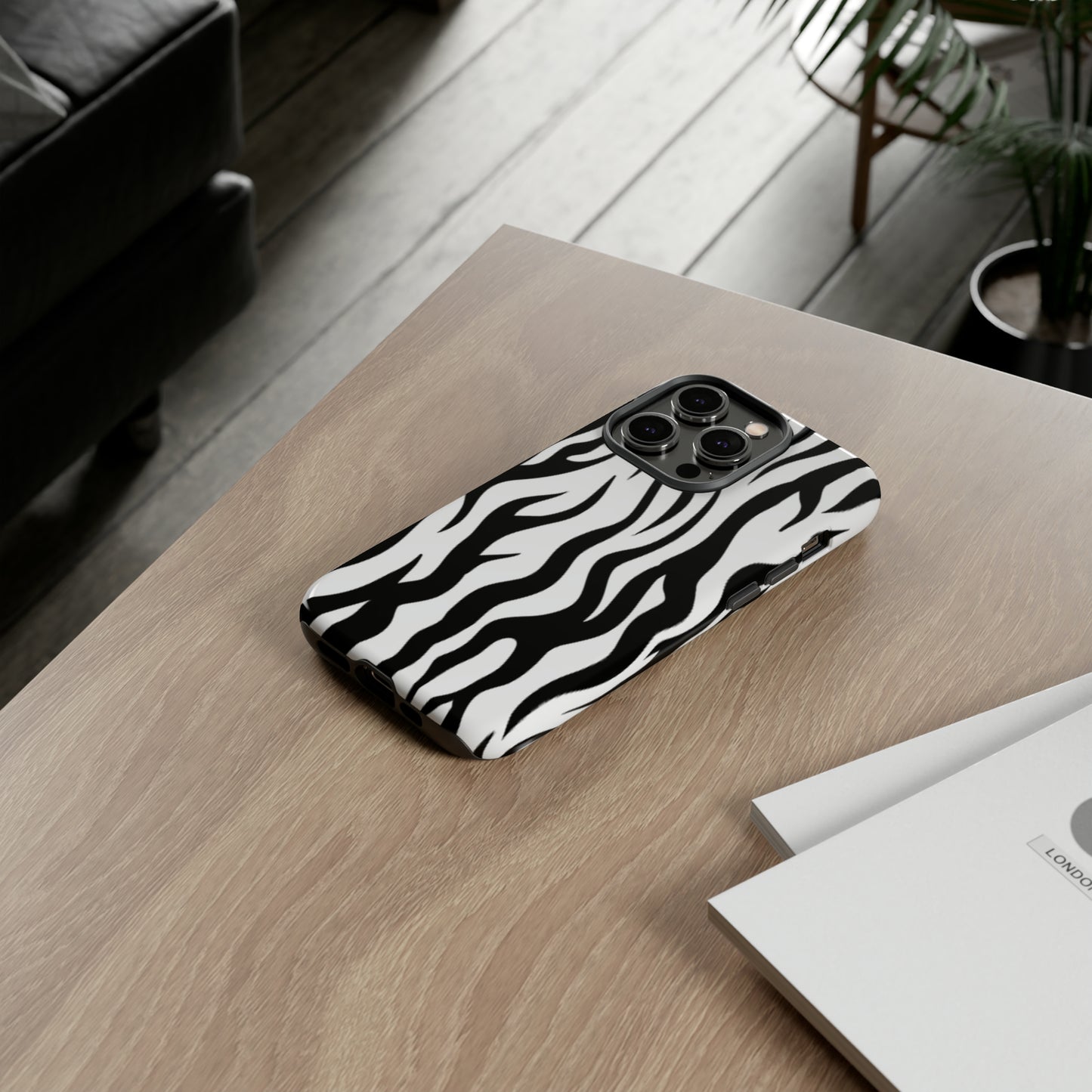 Black and White Camouflaged: 46-Tough Case iPhone series 15 14 13 12 11 X XR XS 8: Google series 7 6 5: Samsung series S23 S22 S21 S20 S10