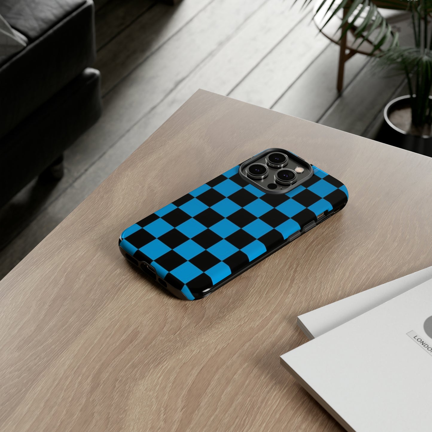 Blue and Black Checkers: 46-Tough Case iPhone series 15 14 13 12 11 X XR XS 8: Google series 7 6 5: Samsung series S23 S22 S21 S20 S10