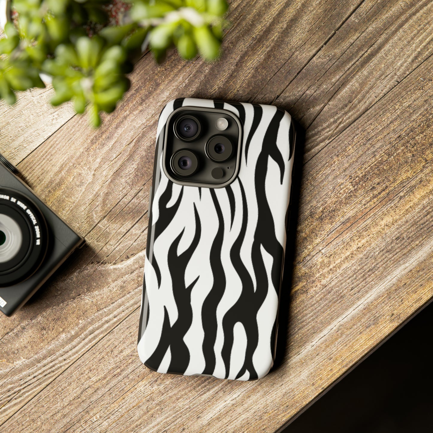 Black and White Camouflaged: 46-Tough Case iPhone series 15 14 13 12 11 X XR XS 8: Google series 7 6 5: Samsung series S23 S22 S21 S20 S10