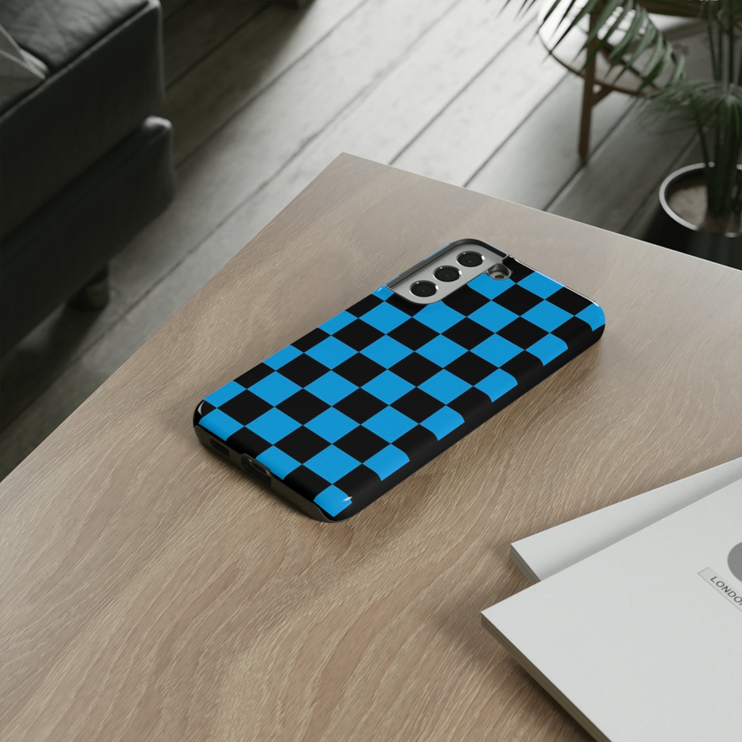 Blue and Black Checkers: 46-Tough Case iPhone series 15 14 13 12 11 X XR XS 8: Google series 7 6 5: Samsung series S23 S22 S21 S20 S10